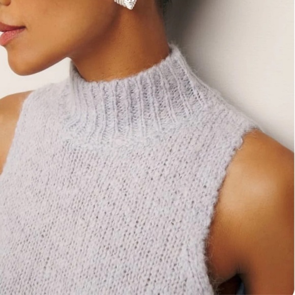 NEW with tags Reformation Saga Sleeveless Turtleneck Sweater – Light Gray - Picture 1 of 11